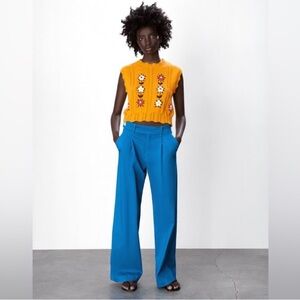 Zara Knit Top with Floral Detail 🌸